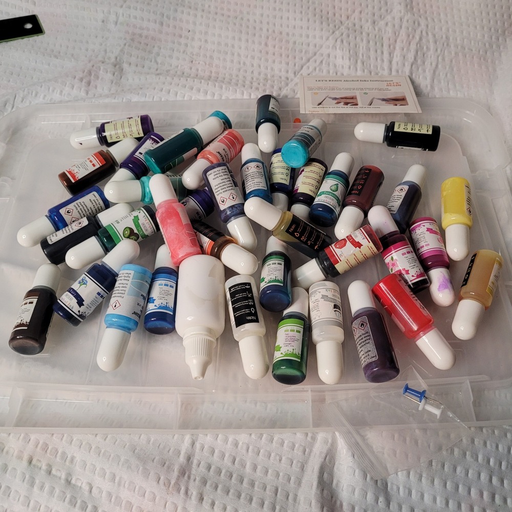 Lot of Alcohol Ink with Tim Holtz Storage Tin Mixed Colors Art‎ Supplies